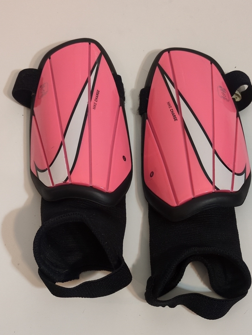 Nike Youth shin Gaurds